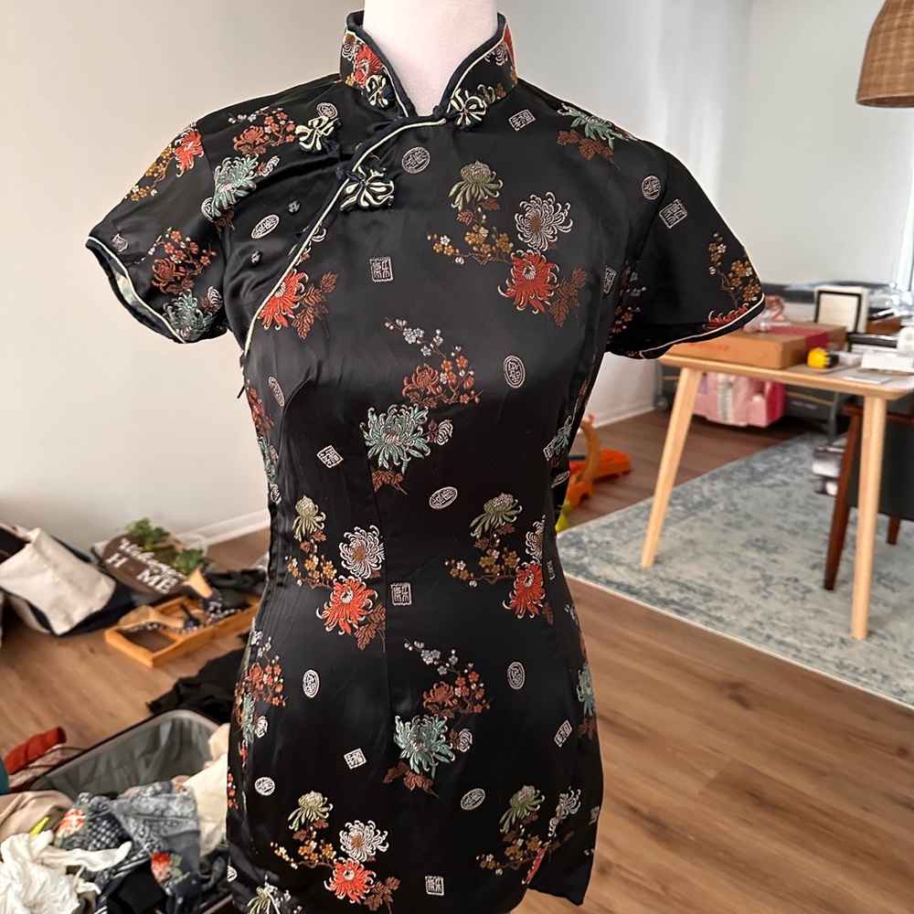 Oriental dress custom fit